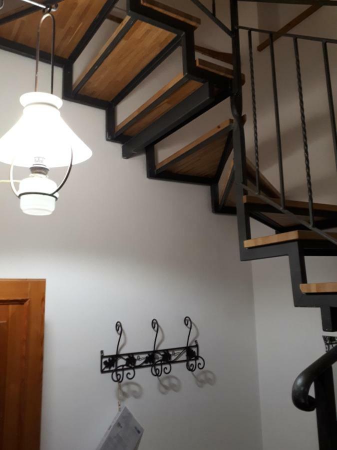 Il Cortile Hotel Iesi Bagian luar foto